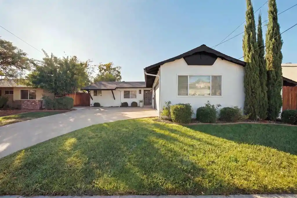 Photo 1 of Single family home for sale at 6250 Lake Arrowhead Dr, San Diego, CA 92119 | MLS# NDP2609403 | Listing updated on 2026-10-19