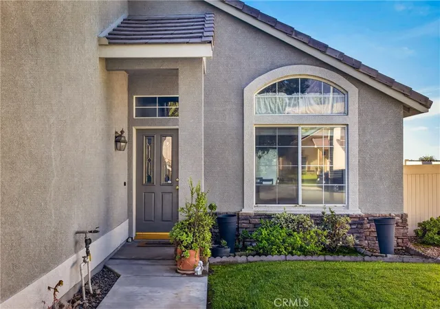 Photo 2 of Single family home for sale at 29189 Stonegate Ln, Highland, CA 92346 | MLS# IG26219072 | Listing updated on 2026-10-30
