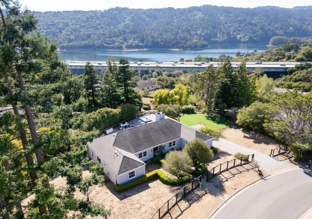 Single family home for sale at 1365 Lakeview Dr, Hillsborough, CA 94010 | MLS# ML82064158