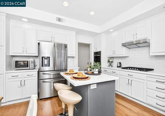 Photo 1 of Townhouse for sale at 202 Promenade Ln, Danville, CA 94506 | MLS# 41150842 | Listing updated on 2026-10-29
