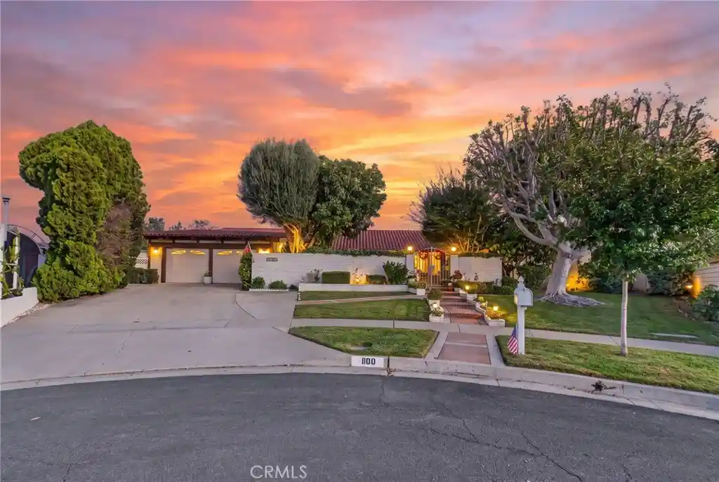 Photo 1 of Single family home for sale at 1100 Via Vallarta, Riverside, CA 92506 | MLS# IG26219995 | Listing updated on 2026-10-17