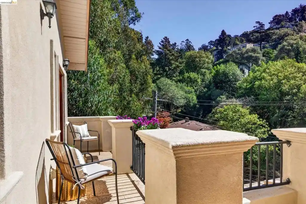Single family home for sale at 6700 Moore Dr, Oakland, CA 94611 | MLS# 41150854