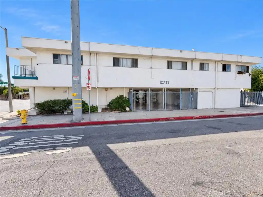Multi family home for sale at 4701 W El Segundo, Hawthorne, CA 90250 | MLS# DW26220216
