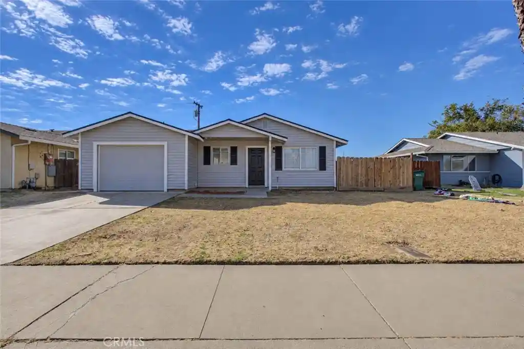 Photo 1 of Single family home for sale at 2425 Apache St, Merced, CA 95348 | MLS# MC26220391 | Listing updated on 2026-10-10