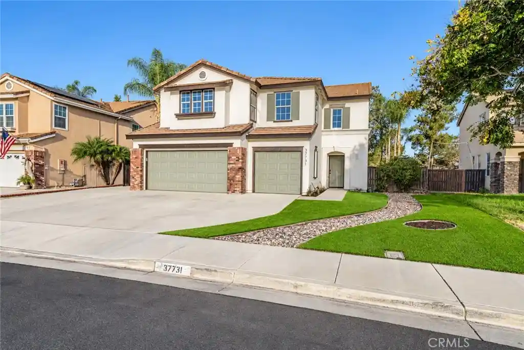 Photo 1 of Single family home for sale at 37731 Quintana Dr, Murrieta, CA 92563 | MLS# WS26220389 | Listing updated on 2026-10-28