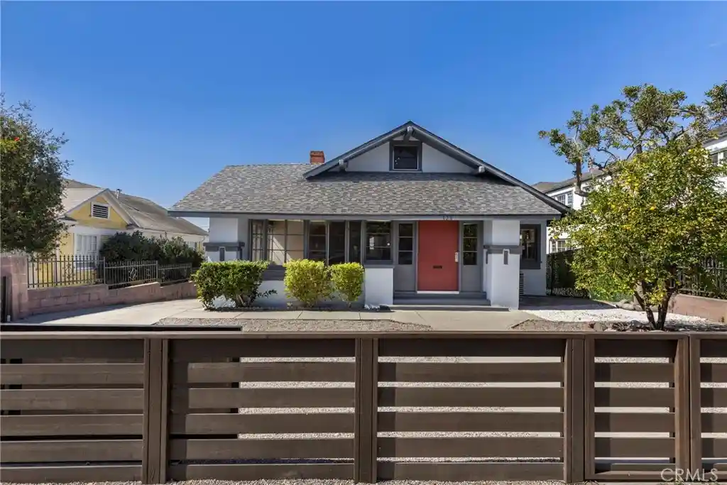 Multi family home for sale at 323 N New Hampshire, Los Angeles, CA 90004 | MLS# BB26220329