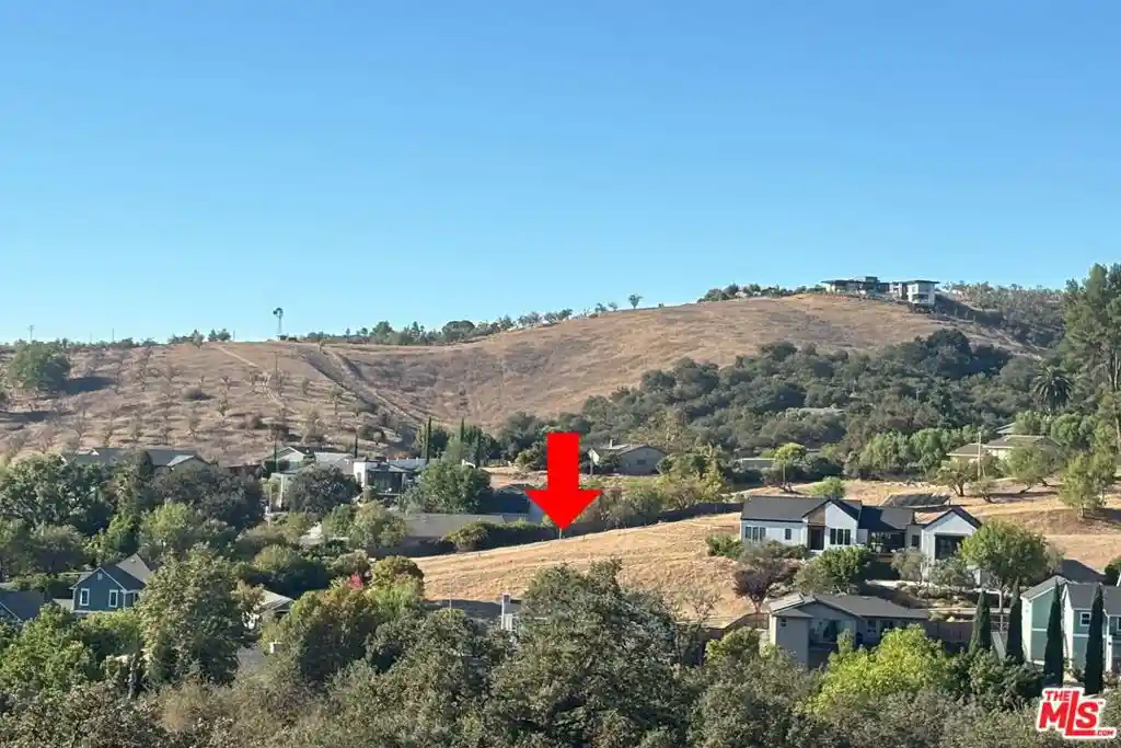Land for sale at 304 Maplewood Ct, Paso Robles, CA 93446 | MLS# 26999509