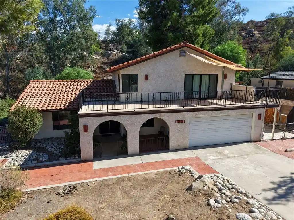 Photo 1 of Single family home for sale at 41805 Vermont St, Hemet, CA 92544 | MLS# SW26218643 | Listing updated on 2026-10-23