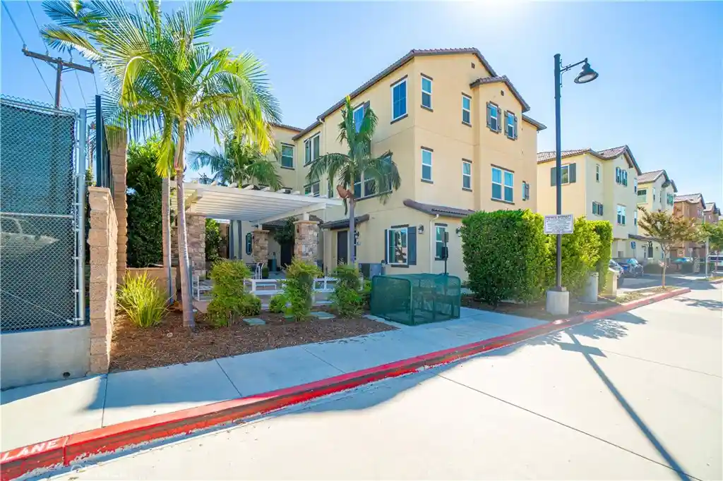 Townhouse for sale at 794 N Ethan Way, Anaheim, CA 92805 | MLS# PW26217387