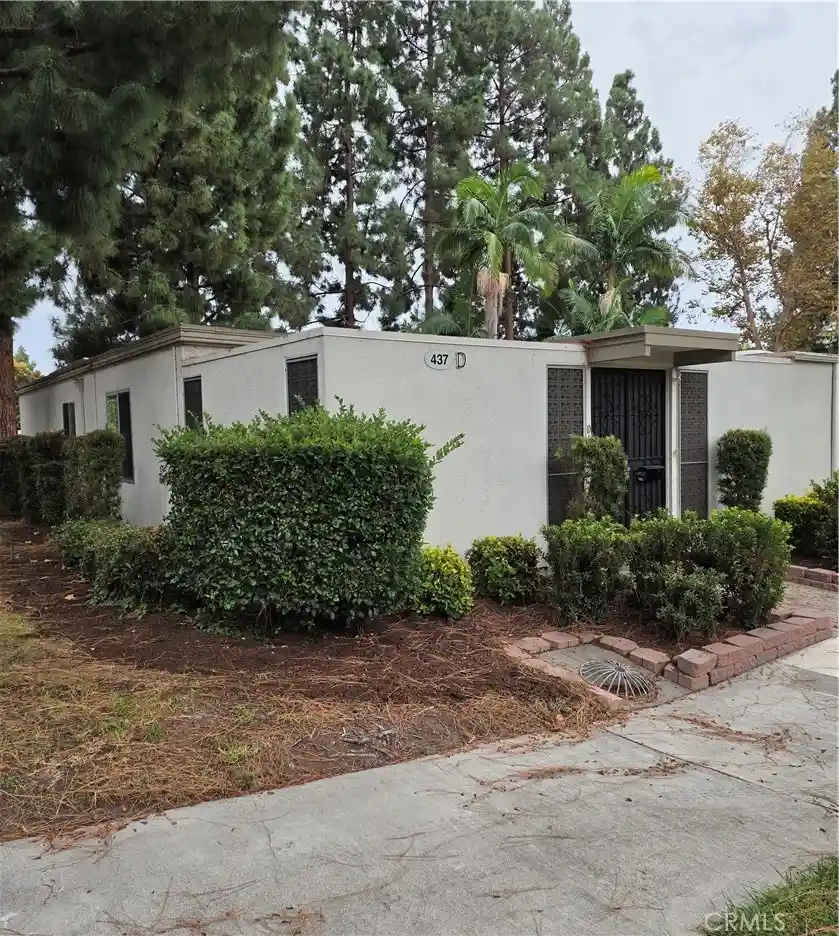 Photo 1 of Condo for sale at 437 Avenida Sevilla #D, Laguna Woods, CA 92637 | MLS# PW26217675 | Listing updated on 2026-10-21