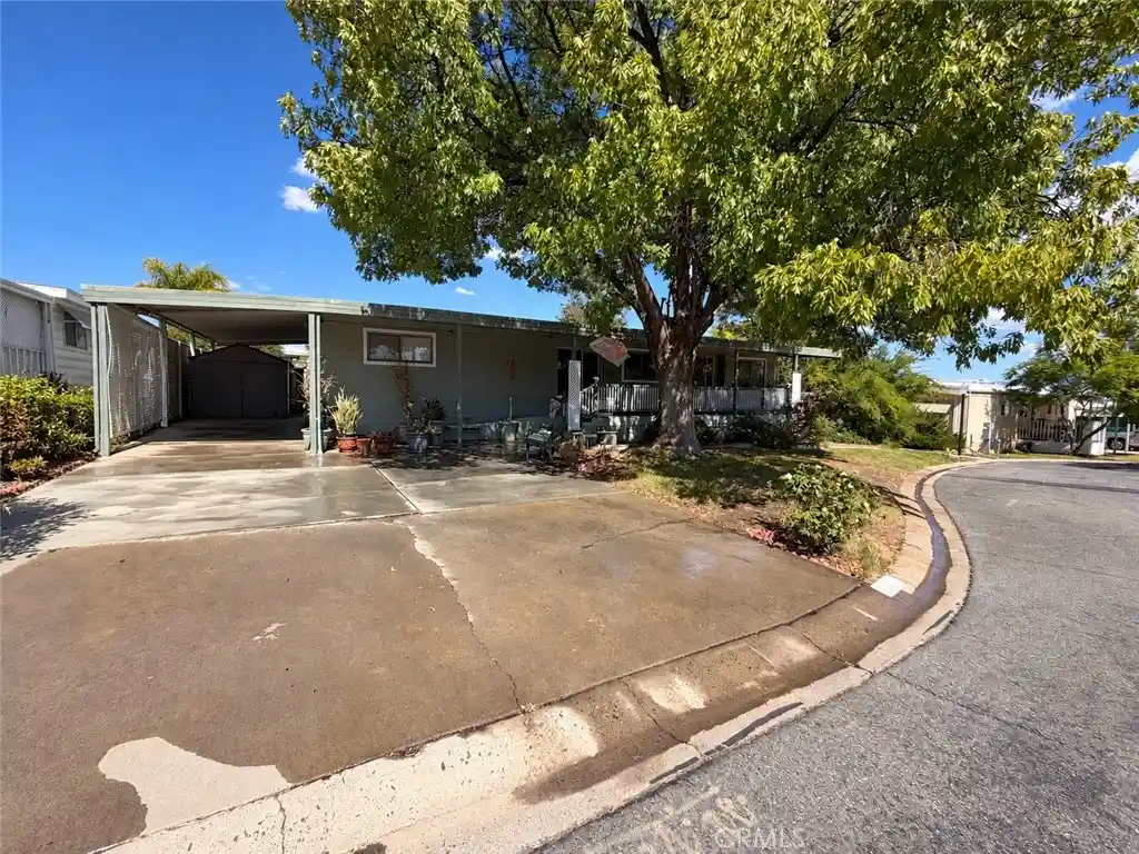 Photo 1 of Manufactured home for sale at 27701 Murrieta Rd #49, Menifee, CA 92586 | MLS# DW26217539 | Listing updated on 2026-10-14