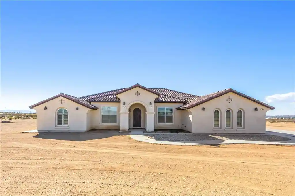 Photo 1 of Single family home for sale at 11386 Tujunga, Apple Valley, CA 92308 | MLS# CV26201287 | Listing updated on 2026-10-12