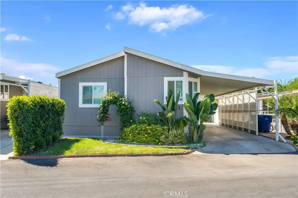 Manufactured home for sale at 3701 Fillmore St #10, Riverside, CA 92505 | MLS# IG26216750