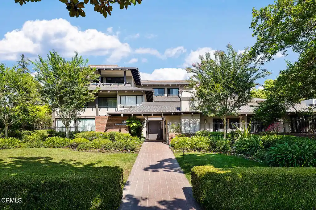 Condo for sale at 480 S Orange Grv #1, Pasadena, CA 91105 | MLS# P1-29199