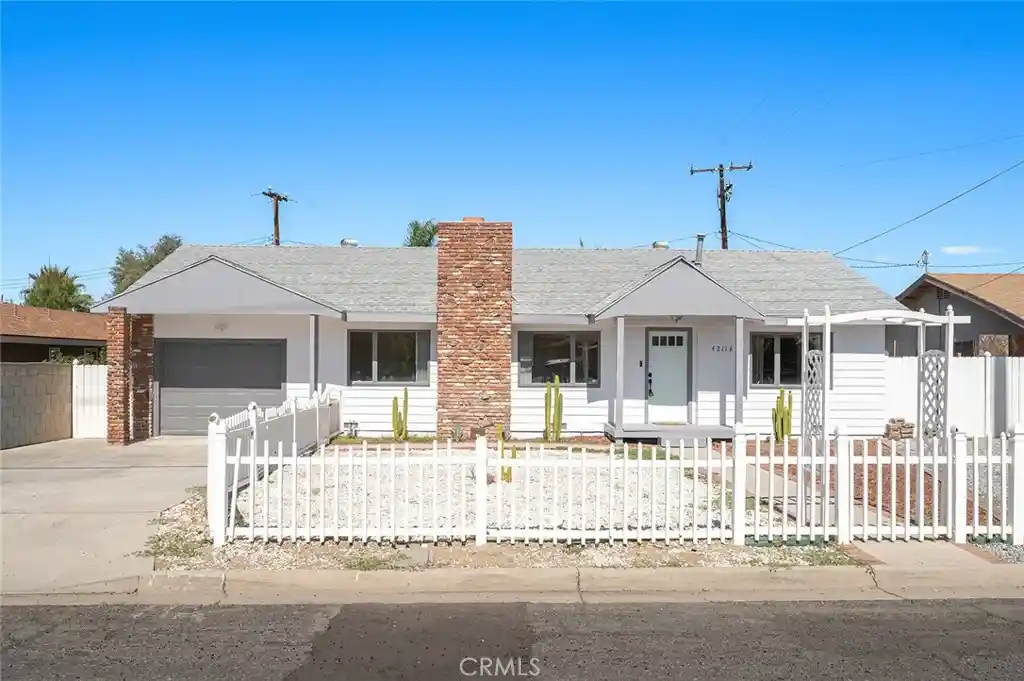 Photo 1 of Single family home for sale at 42118 Mayberry, Hemet, CA 92544 | MLS# CV26221114 | Listing updated on 2026-10-24