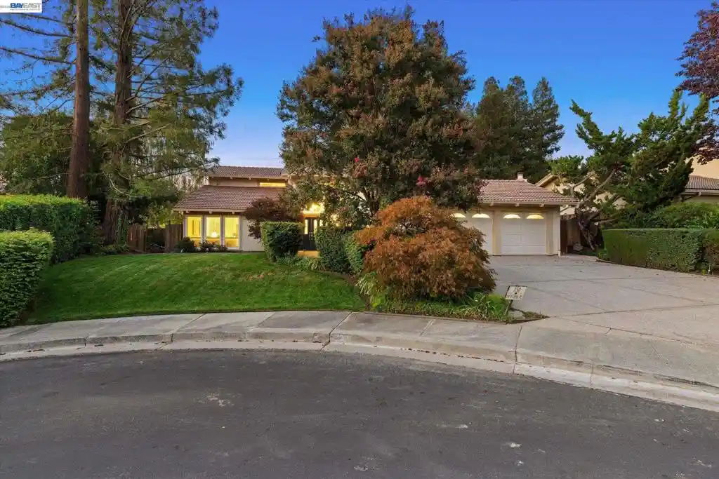 Single family home for sale at 230 Heather Pl, Danville, CA 94526 | MLS# 41150949