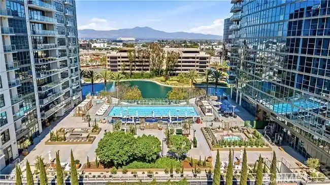 Listing Photo 1 - Condo for sale in 9 Macarthur located at 9 Macarthur, Santa Ana, CA 92707 - Unit 9 Macarthur