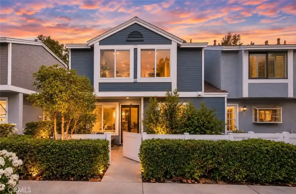 Photo 1 of Condo for sale at 131 Dogwood #132, Aliso Viejo, CA 92656 | MLS# OC26221117 | Listing updated on 2026-10-28