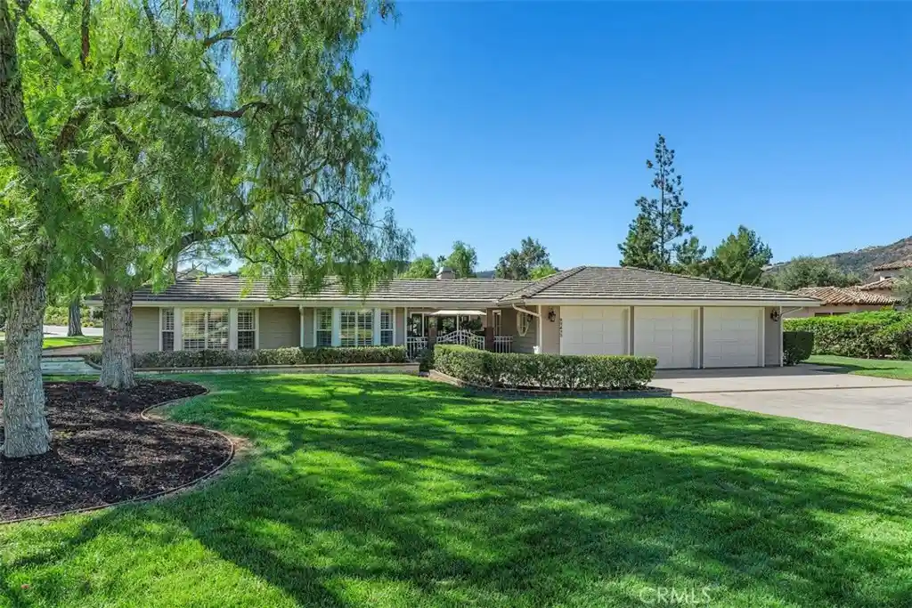 Photo 1 of Single family home for sale at 22833 Hidden Crk Ct, Murrieta, CA 92562 | MLS# SW26220667 | Listing updated on 2026-10-21
