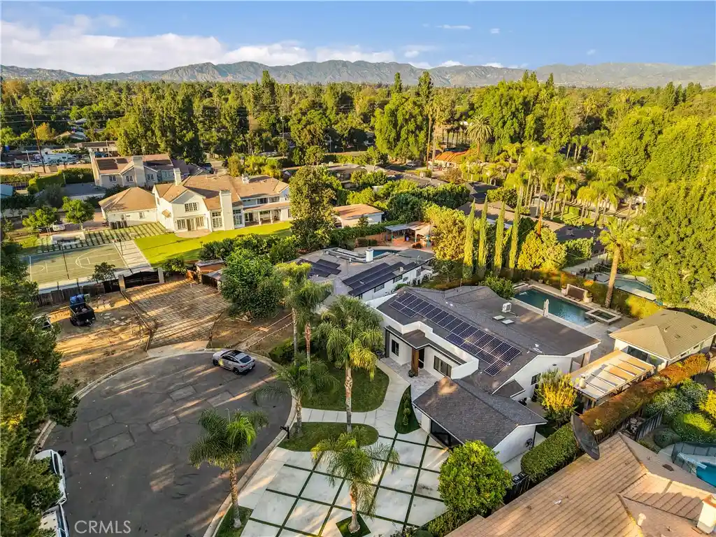 Photo 1 of Single family home for sale at 8622 White Oak Ave, Sherwood Forest, CA 91325 | MLS# BB26221113 | Listing updated on 2026-10-28