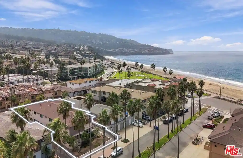 Multi family home for sale at 106 Vista Del Mar, Redondo Beach, CA 90277 | MLS# 26999919