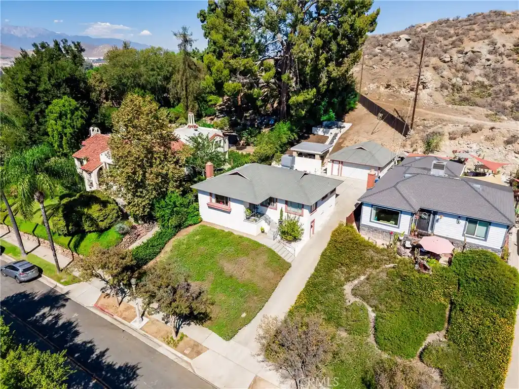 Single family home for sale at 4351 Houghton, Riverside, CA 92501 | MLS# IV26221089