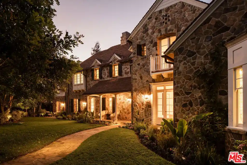 Single family home for sale at 10343 Valley Spring Ln, Toluca Lake, CA 91602 | MLS# 26999105