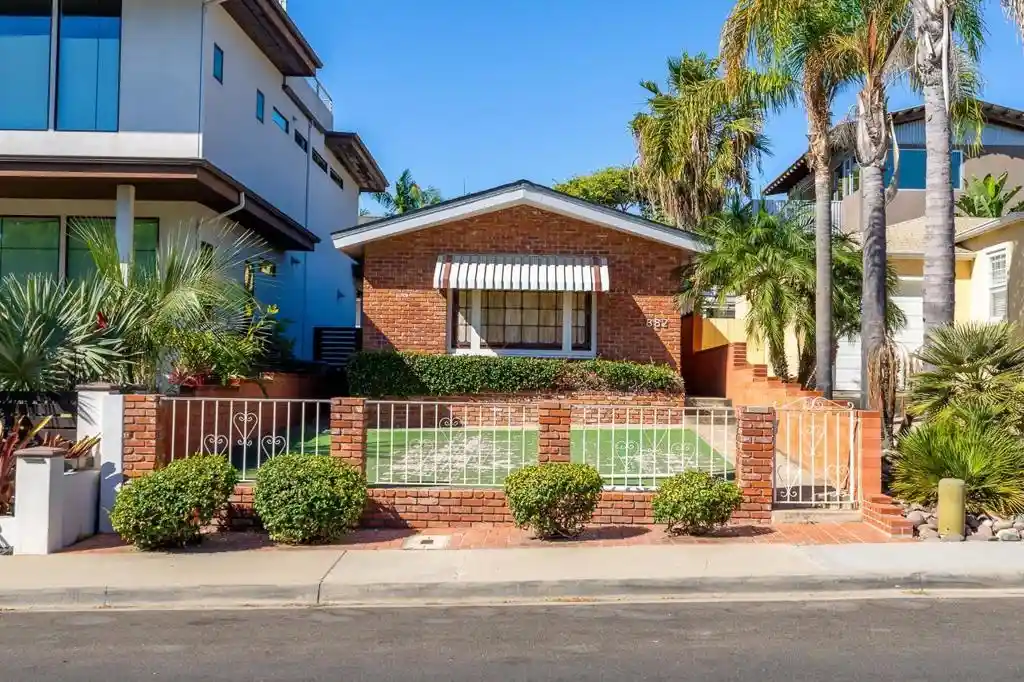 Photo 1 of Sale Pending at 882 Archer St, San Diego, CA 92109 | MLS# 260024697SD | Listing updated on 2026-10-21