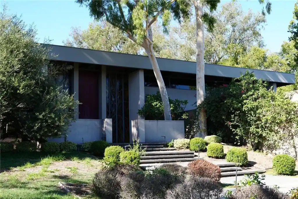 Photo 1 of Mansion for sale at 1665 Euston Rd, San Marino, CA 91108 | MLS# WS26219980 | Listing updated on 2026-10-13