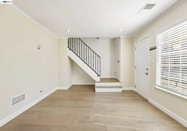 Photo 4 of Townhouse for sale at 27827 Hummingbird Ct, Hayward, CA 94545 | MLS# 41150993 | Listing updated on 2026-10-30