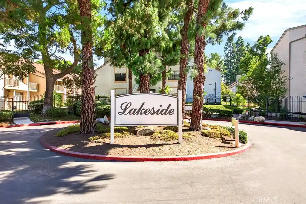 Listing Photo 1 - Condo for sale in 10630 S Lakeside located at 10630 S Lakeside, Garden Grove, CA 92840 - Unit #276