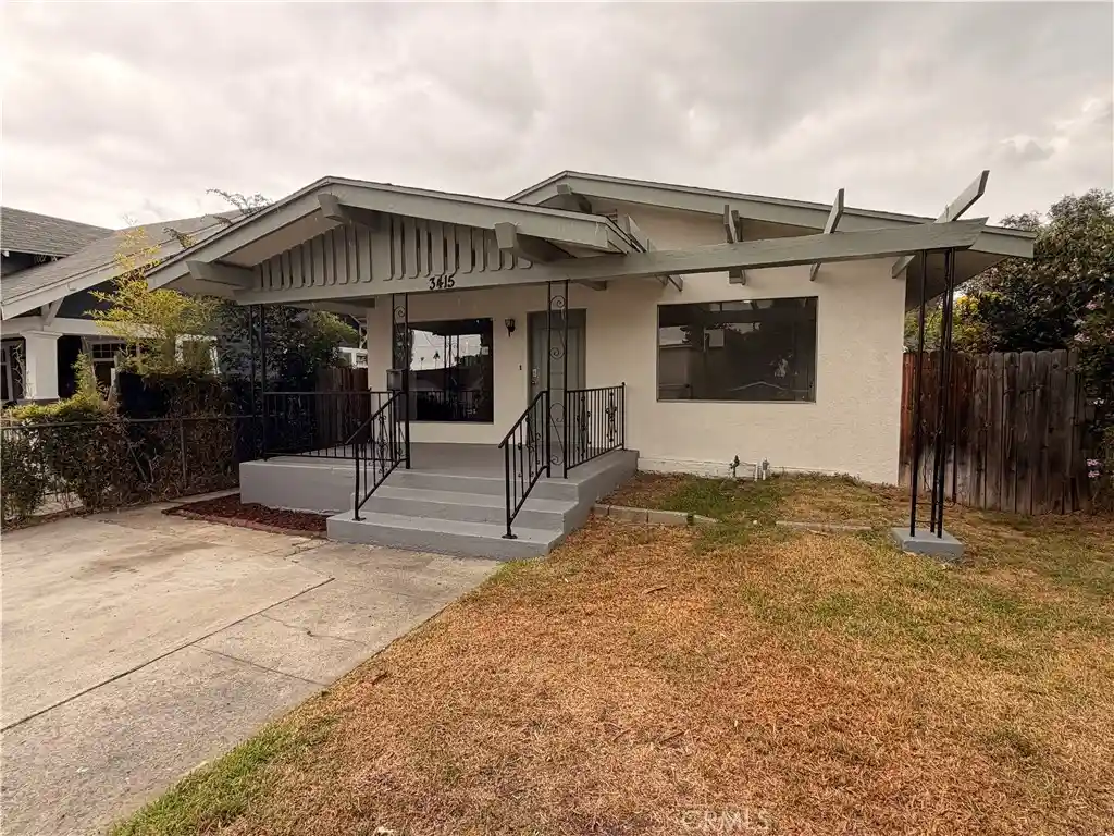 Single family home for sale at 3415 Mont Clair, Los Angeles, CA 90018 | MLS# IV26216048