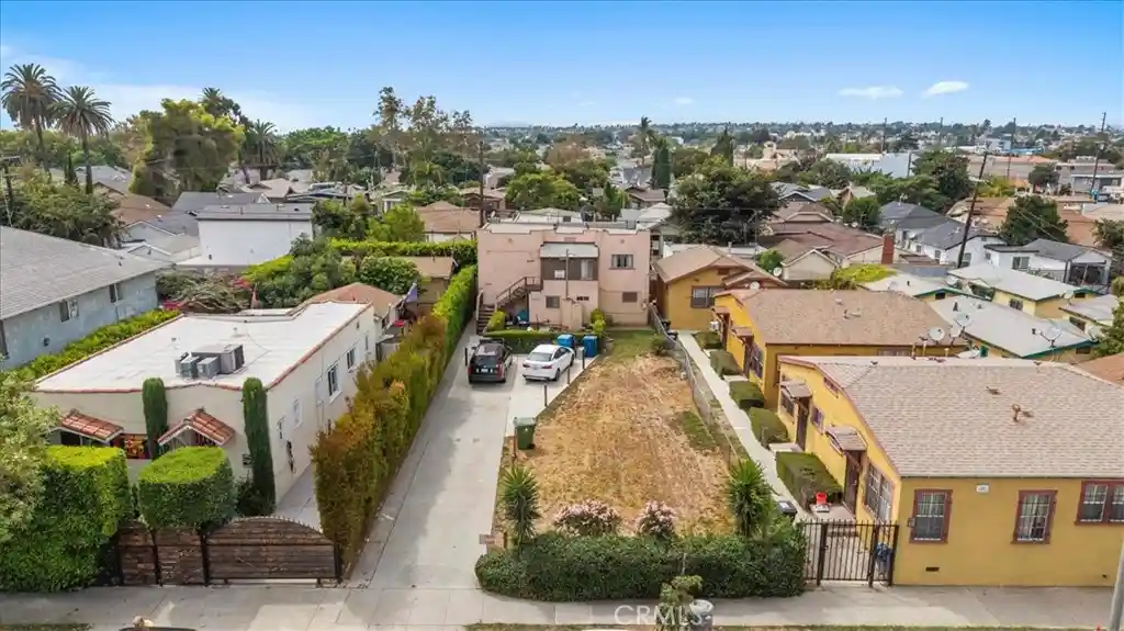 Multi family home for sale at 5429 2nd, Los Angeles, CA 90043 | MLS# IV26221912