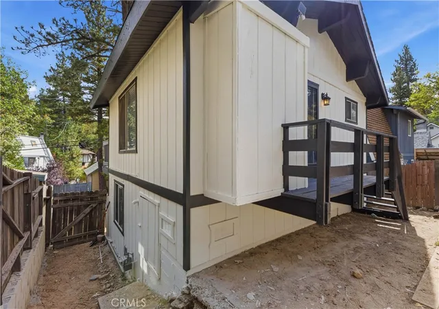 Photo 3 of Single family home for sale at 2260 Deep Crk Dr, Running Springs, CA 92382 | MLS# DW26221296 | Listing updated on 2026-10-30