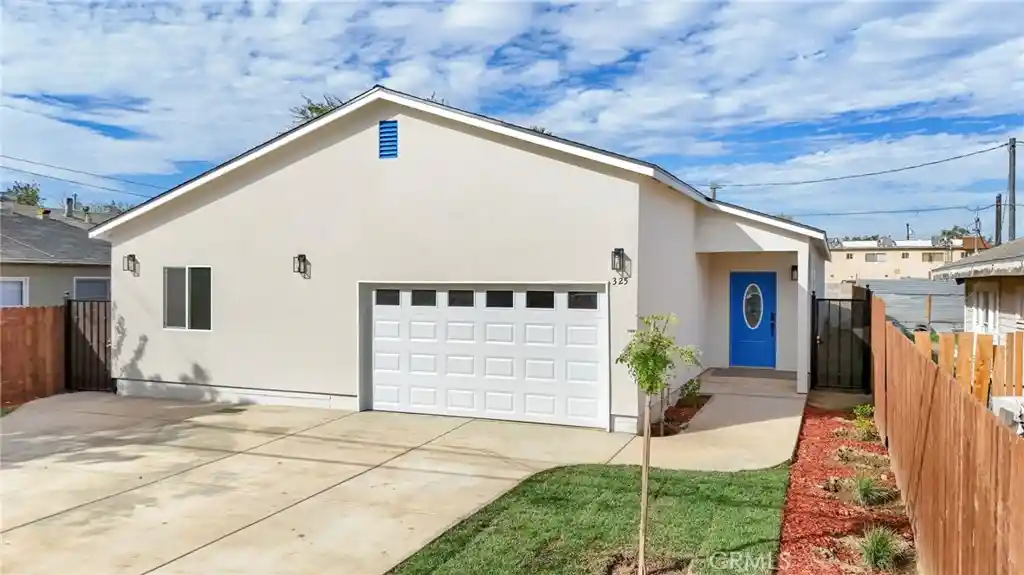 Photo 1 of Single family home for sale at 325 Holtby Rd, Bakersfield, CA 93304 | MLS# OC26221961 | Listing updated on 2026-10-23