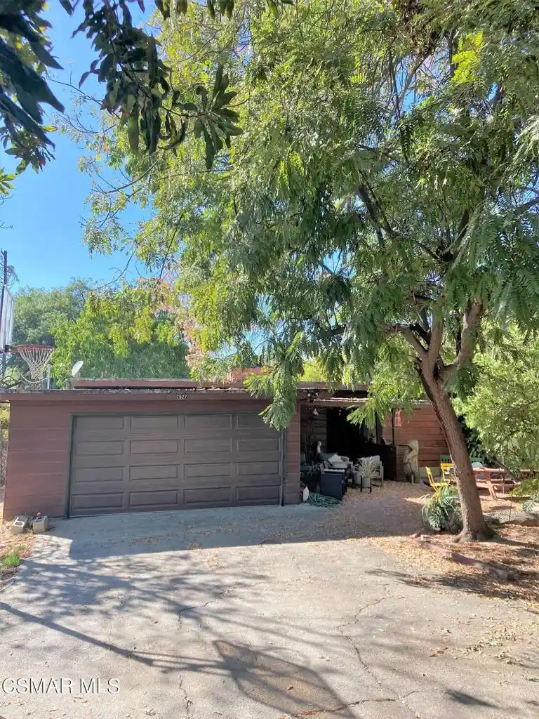 Photo 1 of Single family home for sale at 7927 Paso Robles Ave, Van Nuys, CA 91406 | MLS# 226004866 | Listing updated on 2026-10-14