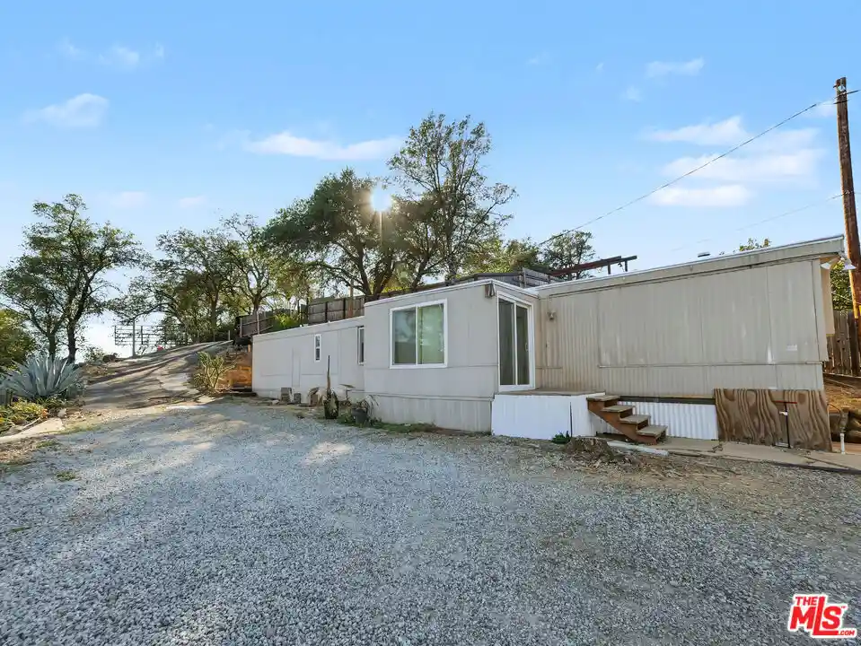 Single family home for sale at 22125 Loop Dr, Redding, CA 96003 | MLS# 26101791