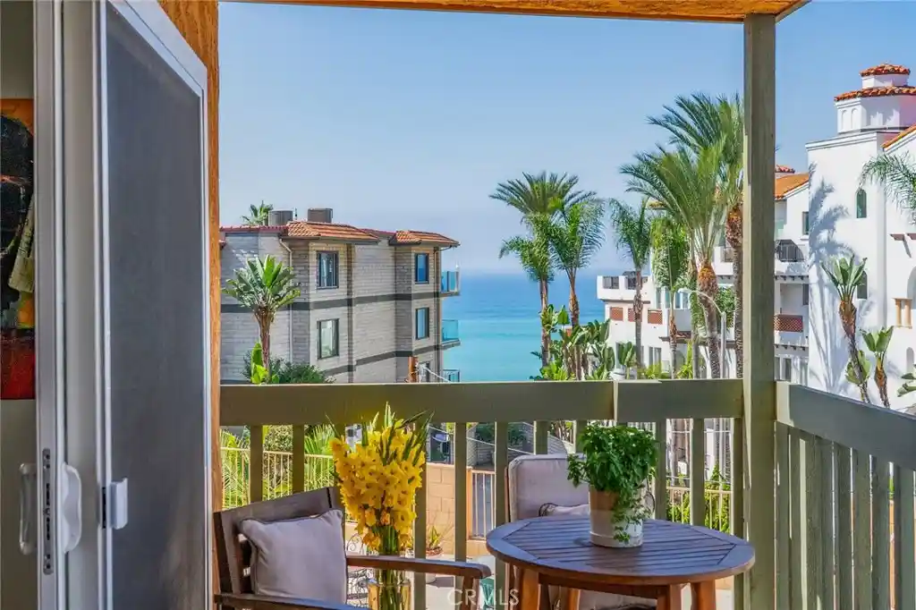 Listing Photo 1 - Condo for sale in 409 Arenoso located at 409 Arenoso, San Clemente, CA 92672 - Unit 409 Arenoso