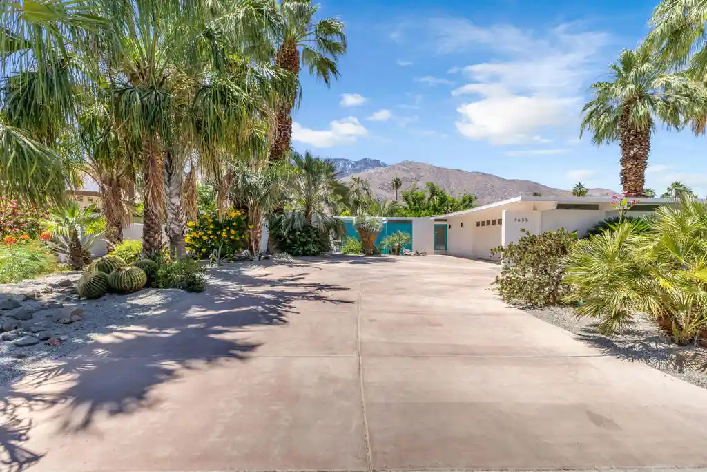 Photo 1 of Single family home for sale at 1635 Palm Tree Dr, Palm Springs, CA 92264 | MLS# 219154250DA | Listing updated on 2026-10-14