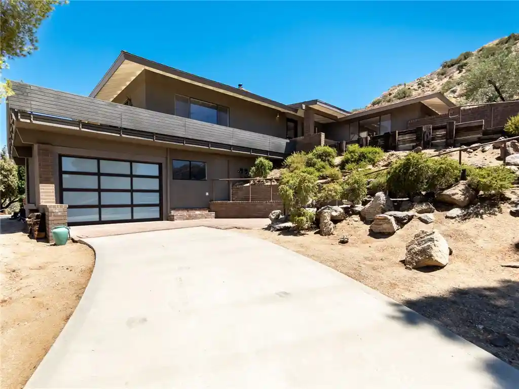 Photo 1 of Single family home for sale at 8708 Sage, Yucca Valley, CA 92284 | MLS# JT26221329 | Listing updated on 2026-10-18