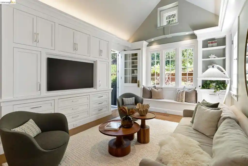 Single family home for sale at 73 Oakmont Ave, Piedmont, CA 94610 | MLS# 41151074