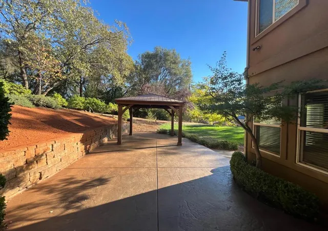 Photo 4 of Single family home for sale at 1190 Squirrel Crk Pl, Auburn, CA 95602 | MLS# ML82064457 | Listing updated on 2026-10-30