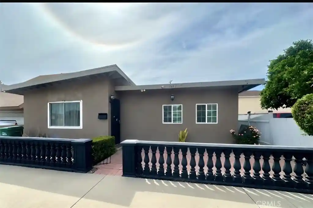 Photo 1 of Single family home for sale at 3437 Caspian, Long Beach, CA 90810 | MLS# IV26222269 | Listing updated on 2026-10-25