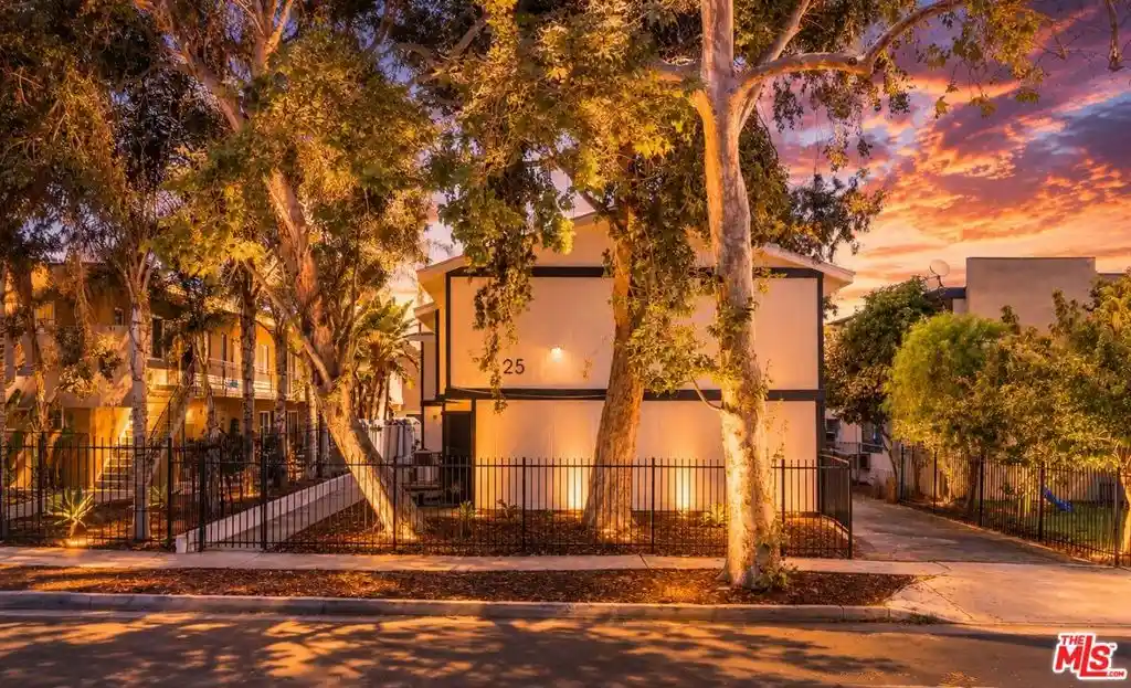 Multi family home for sale at 11425 Tiara St, North Hollywood, CA 91601 | MLS# 26101925