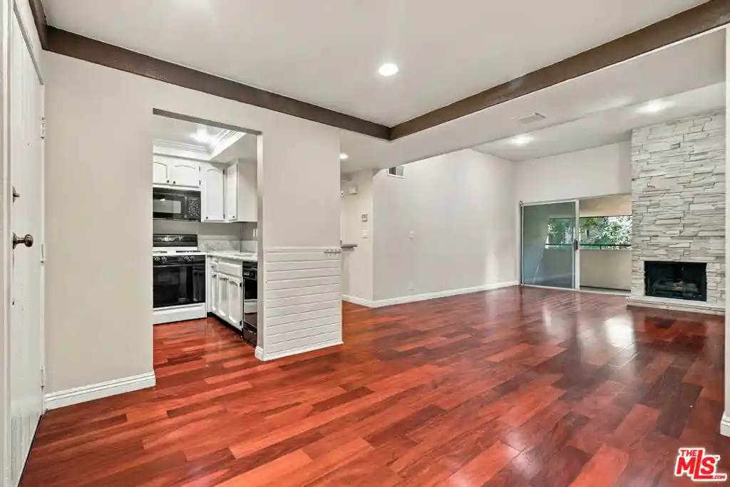 Condo for sale at 7800 Topanga Cyn Blvd #322, Canoga Park, CA 91304 | MLS# 26995999