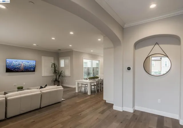Photo 2 of Single family home for sale at 330 Goldfield Pl, San Ramon, CA 94582 | MLS# 41151103 | Listing updated on 2026-10-30