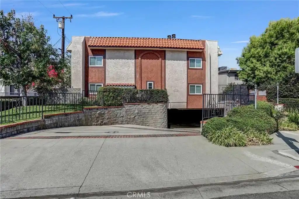 Condo for sale at 419 Fairview Ave #D, Arcadia, CA 91007 | MLS# AR26222626