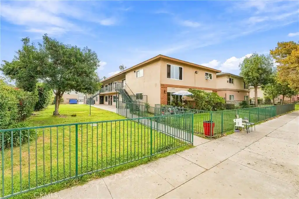 Photo 1 of Multi family home for sale at 809 S Townsend St, Santa Ana, CA 92704 | MLS# PW26222660 | Listing updated on 2026-10-14
