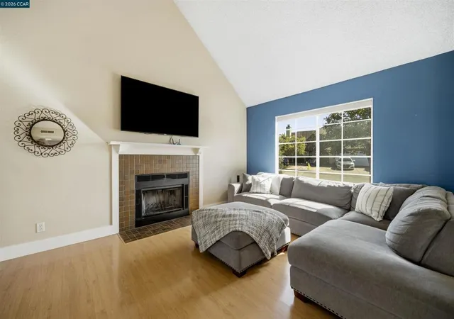Photo 3 of Sale Pending at 120 Serpentine Ct, Vallejo, CA 94589 | MLS# 41151127 | Listing updated on 2026-10-30