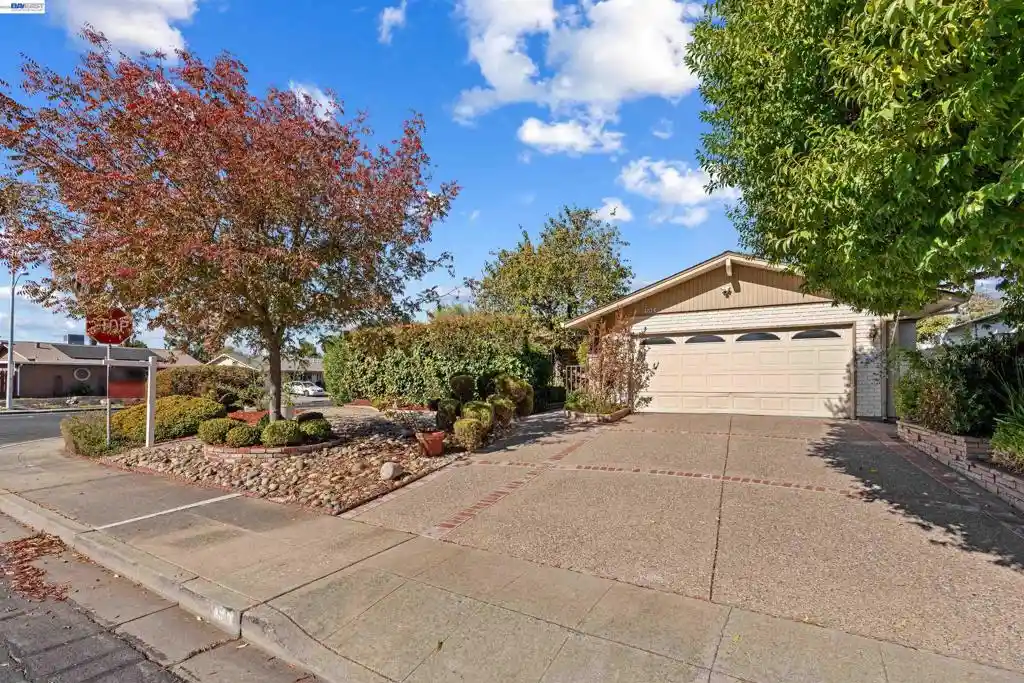 Photo 1 of Single family home for sale at 1314 Daisy Ln, Livermore, CA 94551 | MLS# 41151140 | Listing updated on 2026-10-29
